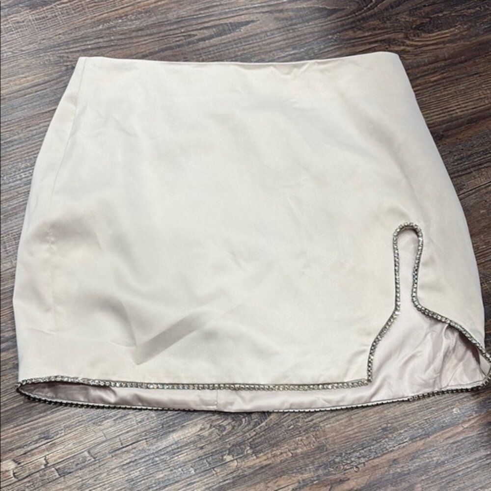 NWT Satin Sequin Trim Skirt